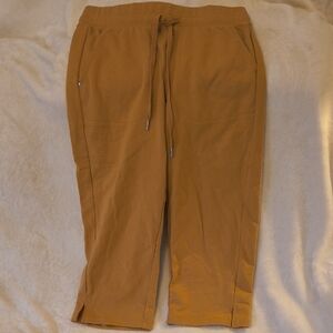 Women's Tan Drawstring Capris